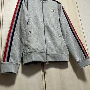 新品未使用・本物保証☆MONCLER ストライプライン トラックジャージ上着 XXLサイズ グレー色 人気モデルの画像4