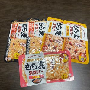 UHA味覚糖 もち麦満腹バー 十六雑穀プラス