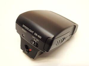 J101A ニコン Nikon SPEEDLIGHT スピードライト ストロボ フラッシュ SB-400　通電OK 現状品 詳しい動作未確認の為ジャンク品