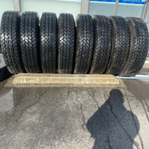 11R22.5 ブリヂストン　地山中古　 激安美品　8本セット：144000円