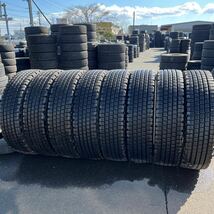 11R22.5 BRIDGESTONE, W910 中古　激安美品　8本セット：143000円_画像1