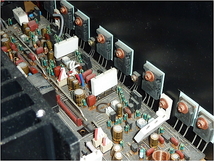 自作用 8チャンネル パワーアンプ基板 大型放熱器付 2SA1987/2SC5359パワートランジスタ6組他 高級フラッグシップAVアンプから取り外し品_画像4