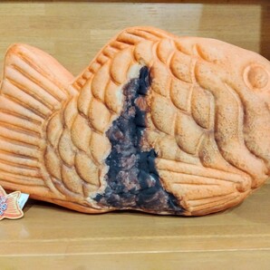 【タグ付き】リアル！！たい焼き BIG ぬいぐるみ クッションの画像1