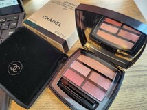 CHANEL シャネル アイシャドウ HEALTHY GLOW NATURAL EYESHADOW PALETTE COOL _画像1