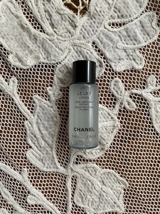  new goods unopened Chanel face lotion ru lift lotion 10ml