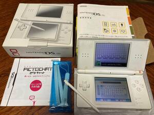 送料込み　任天堂　ニンテンドー　DS Lite クリスタルホワイト