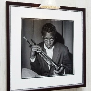 マイルス・ディビス/Birdland.NYC. 1949/アート ピクチャー 額装/Miles Davis/バードランド/Gumbo Art/Jazz/ジャズ トランペット モノクロの画像2