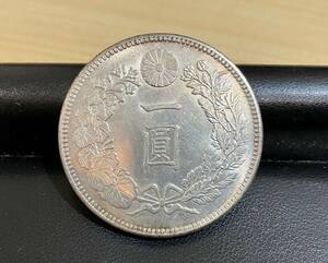 14390 日本 古銭 明治36年 1円銀貨 真贋保証 流通品 ※説明と画像をご確認下さいませ！