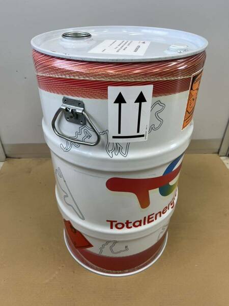 ☆送料無料☆Total トタル　50L 空 ドラム缶 携行缶 ガソリンタンク★燃料タンク★ガレージのオブジェに！　elf