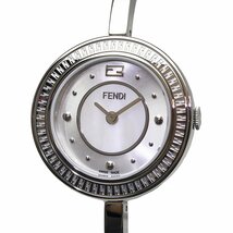 （新品・未使用品）フェンディ FENDI フェンディ マイ ウェイ ファー付 クオーツ レディース 腕時計 ホワイトシェル文字盤 箱付_画像3