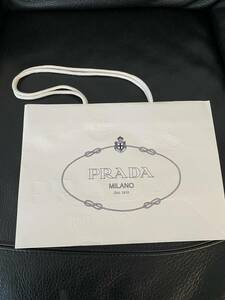プラダPRADA紙袋