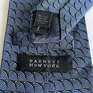 バーニーズニューヨーク（ BARNEYS NEW YORK） 紺扇ネクタイ