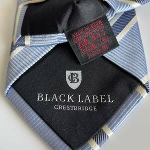 ブラックレーベルクレストブリッジ（BLACK LABEL CRESTBRIDGE） 水色紺ストライプワンポイントロゴネクタイ