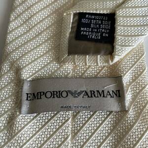 EMPORIO ARMANI(エンポリオアルマーニ) ホワイトベージュストライプネクタイ