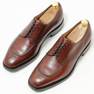 JOHN LOBB