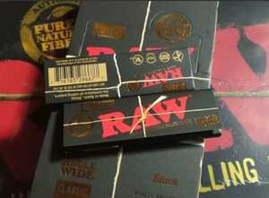 Raw ブラック 無漂白 極薄 ペーパー 50個 1箱 手巻きタバコ 巻紙 RAW BLACK