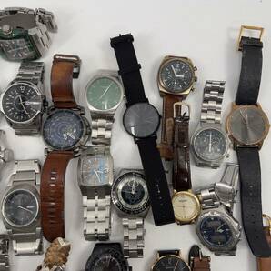 まとめ売り ファッション メーカー ブランド 腕時計 Nixon DIESEL Calvin Klein Paul Smith GUESS agnes b. SKAGEN COURRGES 色々 50本の画像3