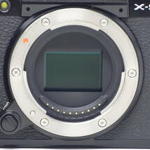 【ショット数23回】富士フイルム FUJIFILM ミラーレスデジタルカメラ X-S10 ボディ ブラック_画像8