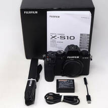 【ショット数18回】富士フイルム FUJIFILM ミラーレスデジタルカメラ X-S10 ボディ ブラック_画像1