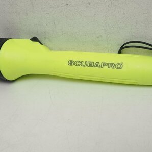 未使用 SCUBAPRO スキューバプロ 水中ライト 単一電池×4本 直径:8cm 全長:32cm 元箱付 水中ライト用品 ダイビング関連用品 [3FRR-58163]の画像3