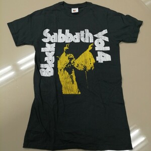 D03 バンドTシャツ　ブラックサバス　BLACK SABBATH vol.4 ヴィンテージ風プリント 2012 オフィシャル