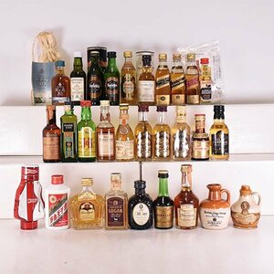  including in a package un- possible * miniature *30 pcs set * Chivas Reagal / Glenn fi Dick / rough roig etc. * 50ml degree 40% degree Scotch etc. C100104