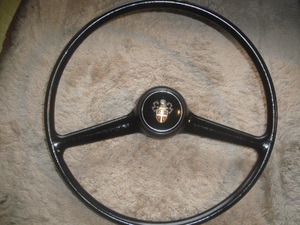 Steering Wheel Classic MINI Austin Horn Motif クラシック・ミニ用ステアリングとオースチン　ホーンモチーフ.