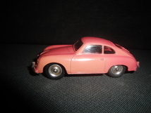 Dinjy Toys Porsche 356－A　（６０年代絶版）ディンキー　ポルシェ　３５６－A　ピンクボディ　色褪せあり._画像7