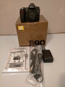 Nikon デジタル一眼レフカメラD90ボディ美品