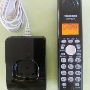 未使用に近い 作動確認済 パナソニック 電話子機 KX-FKN526-K (85) 送料無料 専用充電器付属 黄ばみ色あせ無し綺麗の画像2