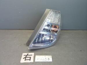 フィット DAA-GP1 右 テール ランプ ハイブリッド 33500-TF0-J71 同梱不可 即決品