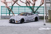 1/64 CM MODEL 日産　Nissan GTR R35 LBWK グレー　ホイール付き_画像6