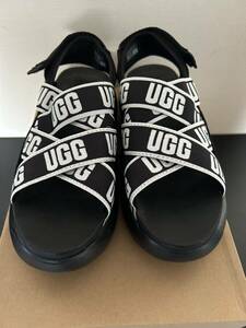 美品☆UGG ロゴサンダル　ブラック 厚底