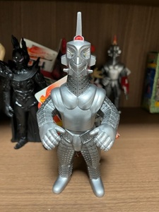 ウィンダム　タグ付き(ウルトラマンメビウス、ウルトラ怪獣シリーズ、バンダイ、ソフビ)