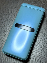 AU ガラケー 携帯電話 京セラ グラティーナ GRATINA KYF42 防水 カメラ ネット接続可能 使用頻度極少 オマケ予備バッテリー２つ付き_画像4