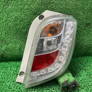 ♪♪ピクシス エポック X LA300A 右 テールランプ テールライト トーカイデンソー 20511 LED （W2460）♪♪