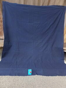 均一な色合いのきれいな青系中厚藍木綿古布・5幅繋ぎ・203×164㌢・重660g・リメイク素材