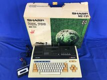 ★１４―０６４★パーソナルコンピューター　SHARP/シャープ MZ-731 通電確認済 パソコン 昭和レトロ コネクタ ビンテージ[140]_画像1