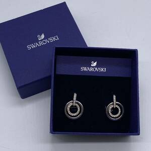 箱付き　SWAROVSKI スワロフスキー イヤリング シルバーカラー ダブルフープ　ラインストーン　no.90