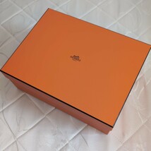 エルメス HERMES 空箱 32.5 × 24.5 × 11 cm 空箱 空き箱 ボックス オレンジ 箱 収納箱 靴 シューズ バッグ かばん BOX 541_画像2