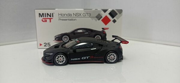 MINI GT 1/64 Honda NSX GT3 Presentation