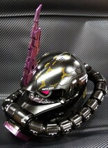 ★★★黒い三連星　ガイア専用機　改　メタリックパープル　メタリックブラック　ザクヘッド1/12プラモデル　ソフトバンク充電器_画像2