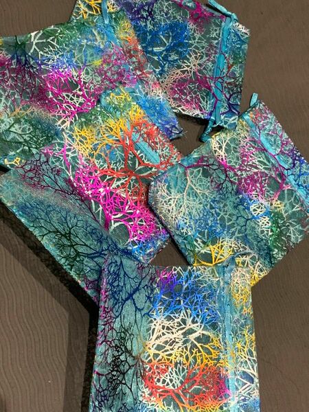 サンゴ　リボン　巾着型　プレゼント袋 珊瑚　海底デザイン　ラッピング　青　ギフト　ブルー　深海　海
