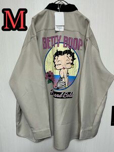 Betty Boop 長袖シャツ　М　ビックシルエット　ベティ　襟付きシャツ