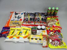 y310 未使用 保管品 マルキュー 鯉釣り エサ 粒鯉 さなぎ 集魚剤 等 材料 ダンゴ 練り餌 コマセ まとめて_画像1