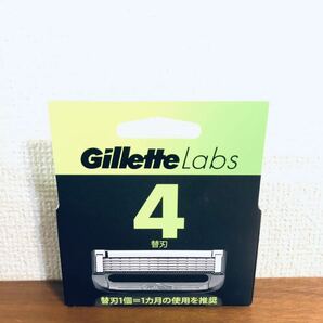 送料無料◆Gillette Labs ジレットラボ 角質除去バー搭載 極薄5枚刃 替刃 4個入 新品の画像1