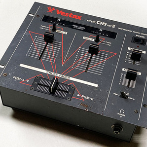 【ジャンク】Vestax pmc05 MKⅢ ベスタクス DJ MIXER 2ch ミキサー 通電のみ確認済の画像2