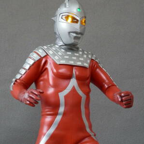 メガソフビフィギュア ウルトラセブン・電飾完成品 (海洋堂製ガレージキット)の画像1