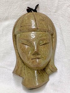 13707/陶器製 飾面 女の子 壁掛け 正友? 三友? 在銘 インテリア 飾り物 オブジェ