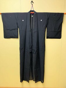 1102B/アンティーク 女性着物 黒地 家紋入 絽 単衣 喪服 レトロ お洒落 リメイク素材 古布 和装